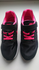 Nike детские кроссовки, nr. 32, новые (2 фото из 2)