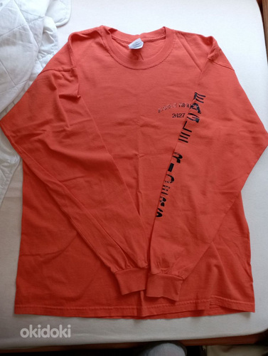 Оранжевая блузка с длинными рукавами для мужчин (фото #1)