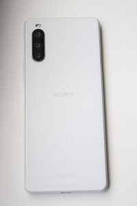 Sony Xperia 10 II (2 foto / 7)