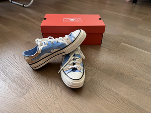 Converse теннисные туфли (1 фото из 2)