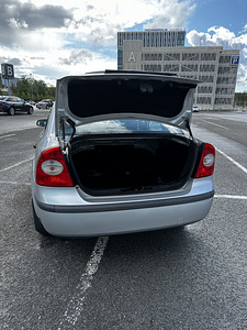FORD FOCUS 2006a. 1.6 bensiin (7 foto / 11)