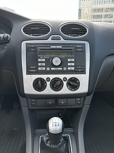 FORD FOCUS 2006a. 1.6 bensiin (9 foto / 11)