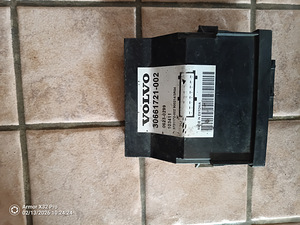 M: Volvo lisasoojenduse juhtplokk 30661721 (1 foto / 2)