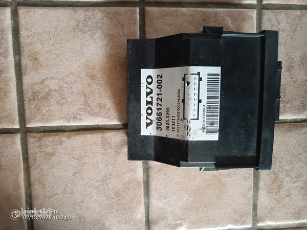 M: Volvo lisasoojenduse juhtplokk 30661721