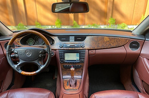 Mercedes-Benz CLS (6 foto / 15)