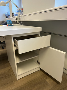 Kirjutuslaud MALM IKEA (3 foto / 3)