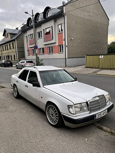 Mercedes benz e200 2.5d мануал (2 фото из 5)