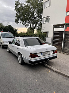 Mercedes benz e200 2.5d мануал (3 фото из 5)