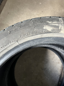 Bridestone turanza 225/45/17 (3 foto / 3)