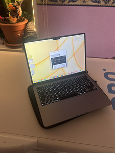 MacBook Air 13 m2 256GB RUS 2023 (1 foto / 3)