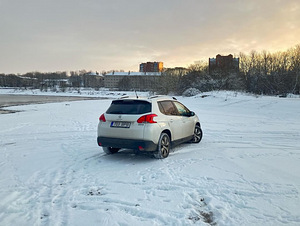 Peugeot 2008, 1.2 мануал (2 фото из 4)