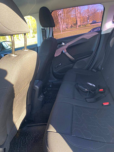 Peugeot 2008 , 2015a (7 foto / 10)