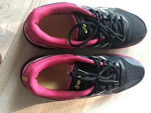 Naiste tossud Asics, suurus 41.5 (3 foto / 5)