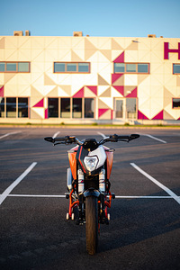 KTM DUKE 125 (4 фото из 10)