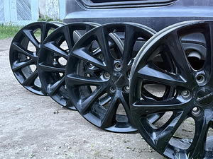 Диски на dodge (2 фото из 3)