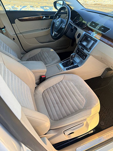 Volkswagen Passat B7 2011a. 1,8tsi 118kw (13 foto / 15)
