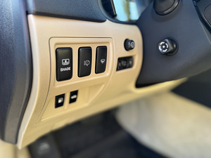 Lexus IS250 (11 фото из 15)