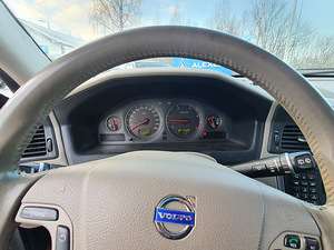 Volvo v70 (1 фото из 5)