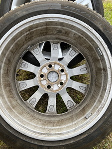 Lexus originaal veljed+rehvid 17” (2 foto / 2)