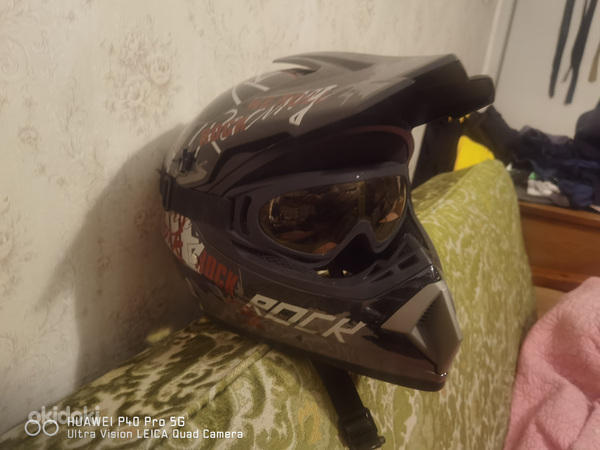 Шлем для мотокросса или BMX + очки (фото #3)