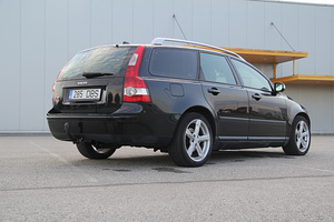 Volvo V50 (3 фото из 12)