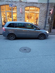 Opel Zafira (3 foto / 7)