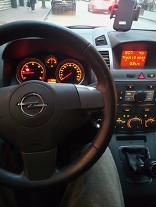 Opel Zafira (5 foto / 7)