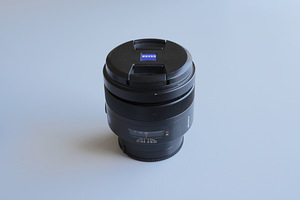 Sony Zeiss Planar T* 85 mm f/1.4 ZA SAL85F14Z (A Mount) (4 foto / 10)