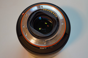 Sony Zeiss 16-35mm f/2.8 ZA SAL1635Z Lens (Sony A-Mount) (2 foto / 10)