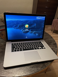 MacBook Pro Retina 15,4 дюйма, i7, 2,2 ГГц (2015 г.)