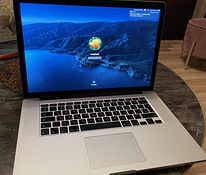 MacBook Pro Retina 15.4” 2.2 GHz i7 ( 2015 )