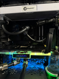 Enthusiast High End Gaming PC RTX5090 + Ryzen 9 7950X3D (1 foto / 2)