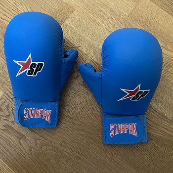 Детские перчатки для каратэ Starpak