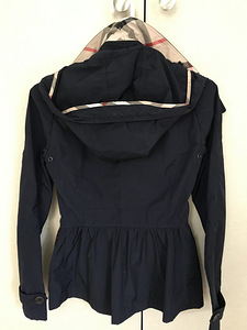 Burberry naiste k/s poolmantel (2 foto / 2)