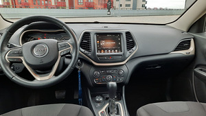 Jeep Cherokee 2.2 136kW (4 foto / 5)