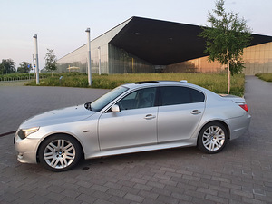 BMW 525 2006a. M-pakett (3 foto / 4)