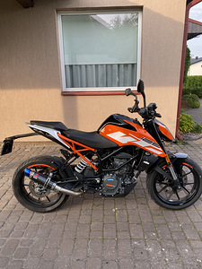Продается в хорошем состоянии KTM DUKE 125 (6 фото из 10)