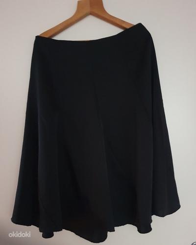 Более вежливая черная юбка (фото #1)