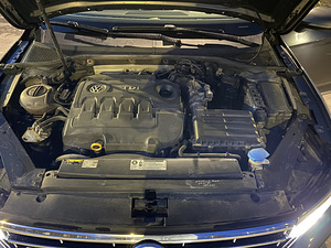 Volkswagen Passat R-line 2.0 140kW (11 foto / 11)