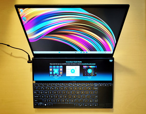 Asus ZenBook 14” i7-10510U, 16GB, 1TB SSD, GeForce MX 250 (1 foto / 3)