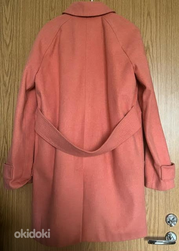 Розовое пальто в хорошем состоянии (фото #2)