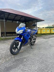 Honda CBR125R 10kw A1 (4 foto / 6)