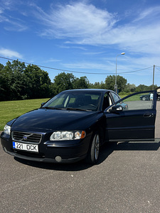 Volvo S60 2.4 D5 136KW Facelift Summum (Reg.Tasu) (10 foto / 11)