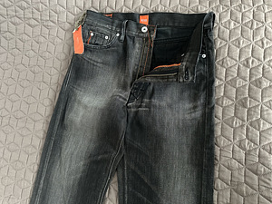 Новые джинсы BOSS оригинал, размер( size 29) длина 34