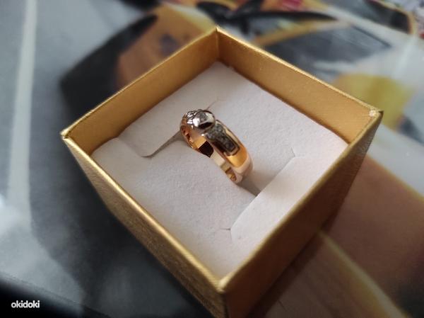 Золотое кольцо с бриллиантом 585 пробы (фото #2)