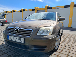 Toyota Avensis 1.6 бензин механика (3 фото из 7)