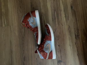 Nike air jordan (2 foto / 5)