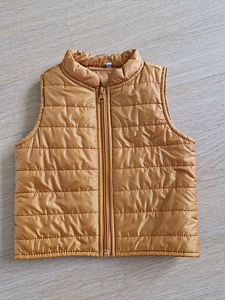 Tepitud vest lapsele 23k (1 foto / 3)