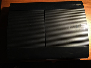PlayStayion 3 (2 foto / 4)