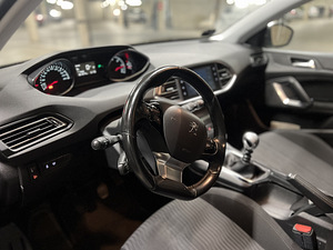 Peugeot 308 SW 1.6 88kw BlueHDi (2015) (4 foto / 7)